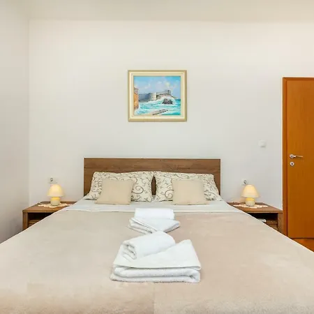 Oceanus Appartement *